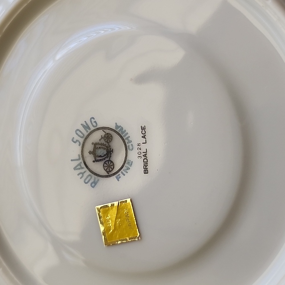 Set of 7 Royal Song Bridal Lace saucers fine china - Picture 2 of 6